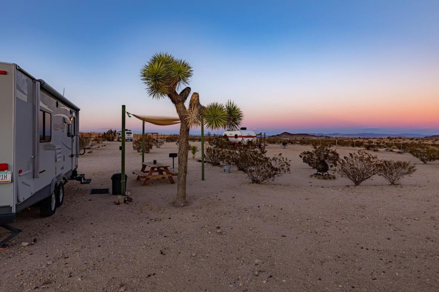 Jt Village Campground - Casa Pequena Joshua Tree Exterior foto